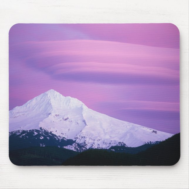 Mousepad Nuvens roxas profundas rodeiam o Monte Hood, em (Frente)