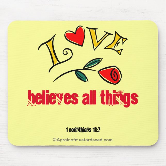 Mousepad O AMOR acredita em todas as coisas ROSA (Frente)