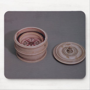 Mousepad O compasso do navegador em uma caixa do marfim