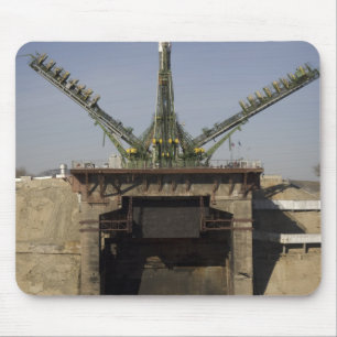 Mousepad O foguete de Soyuz é erigido na posição 3