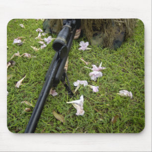 Mousepad O soldado pratica táticas do atirador furtivo