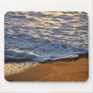 Mousepad Onda de espuma surf na praia oceânica