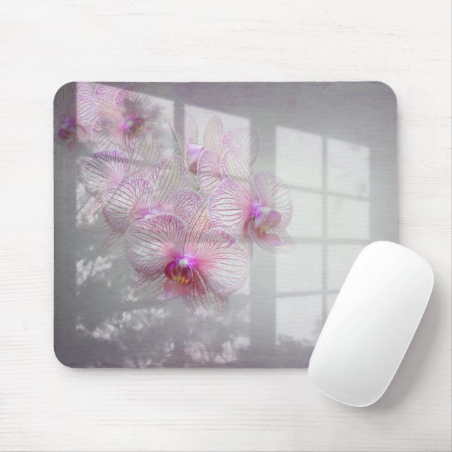 Mousepad Orquídeas Brilham na Sombra das Janelas (Com mouse)