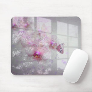 Mousepad Orquídeas e Borboleta na Sombra da Janela