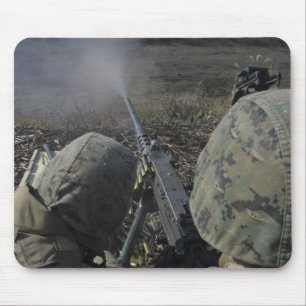 Mousepad Os fuzileiros navais ateiam fogo a uma