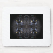 os olhos têm-no o tapete do rato branco