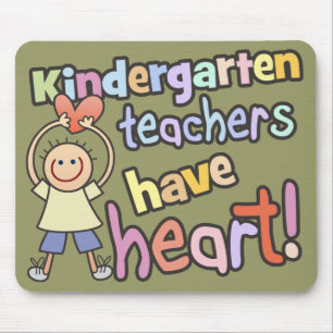 Mousepad Os professores de jardim de infância têm o cora