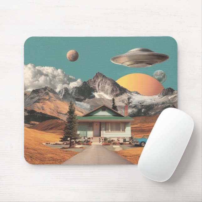 Mousepad OVNI Surrealista Sobre Casa Rústica (Com mouse)