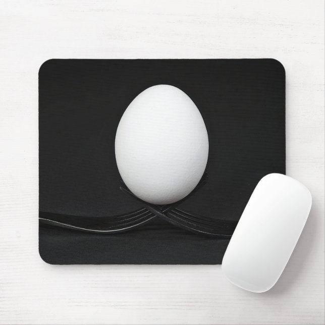 Mousepad Ovo Branco Em Fornos Pretos (Com mouse)