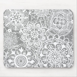 Mousepad Padrão de Cinzas Suaves e Mandala Branca