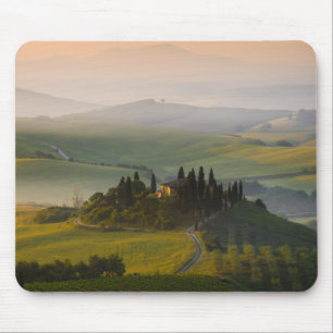 Mousepad Paisagem do monte de Toscânia no nascer do sol