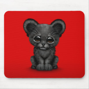 Mousepad Pantera preta Cub do bebê bonito no vermelho