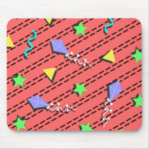 Mousepad papagaios, estrelas, triângulos e linhas curvas