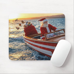 Mousepad Papai Noel dirigindo um barco veloz