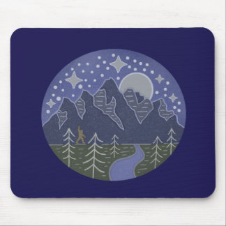 Mousepad Passeio Estelar de Bigfoot à Noite | Arte Folclóri