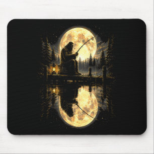 Mousepad Pé-grande pescando reflexo do lago da lua cheia ao
