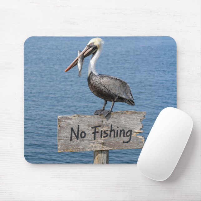 Mousepad Pelicano com Peixe no Cartaz de Proibido Pescar (Com mouse)