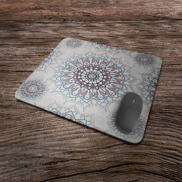 Mousepad Pequeno floral branco caído para o campo