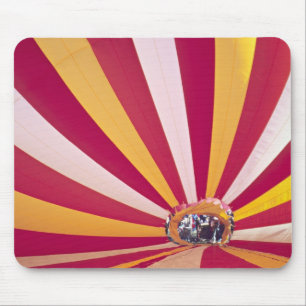 Mousepad Pessoas enchendo um balão de ar quente, Fort Coll