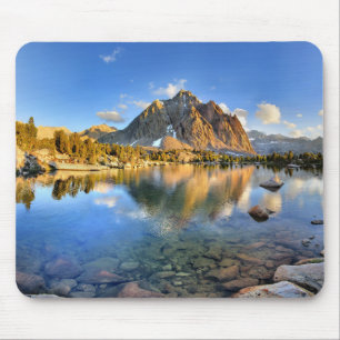 Mousepad Pico central sobre o Ouro inferior do urso - Serra