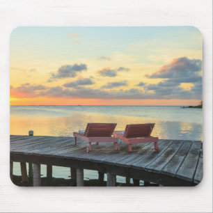 Mousepad Pier dá vista para o oceano, Belize