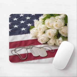 Mousepad Placas de Identificação Militar com Rosas Brancas