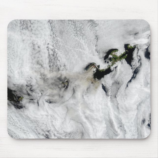 Mousepad Pluma do vulcão Okmok, Ilhas Aleutas 2 (Frente)