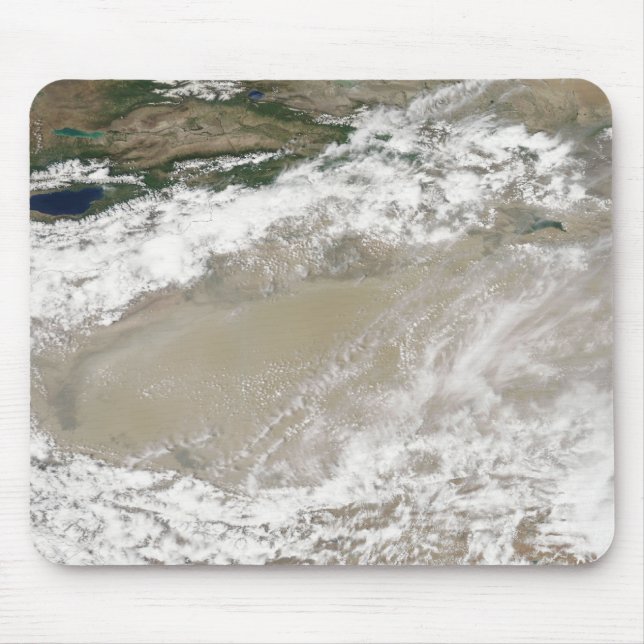 Mousepad Poeira e nuvens pairando sobre as Des Taklimakan (Frente)