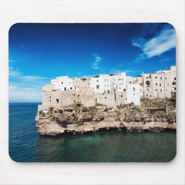 Mousepad Polignano que uma égua abriga em um penhasco em (Frente)