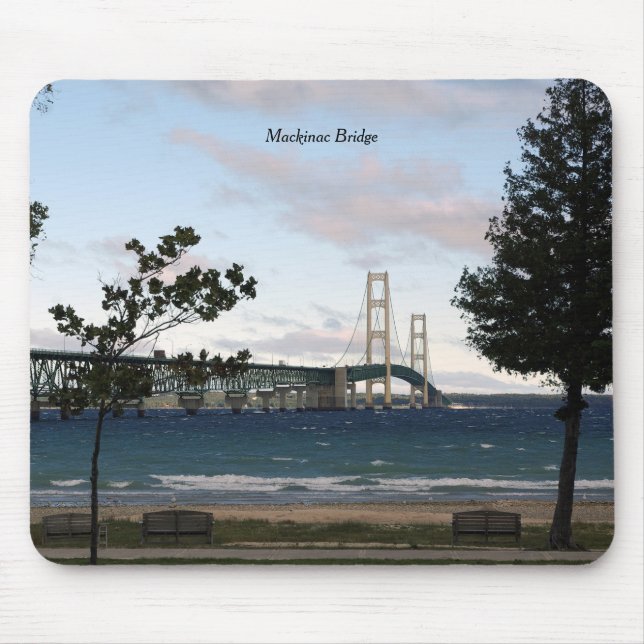 Mousepad Ponte Mackinac com árvores murais (Frente)