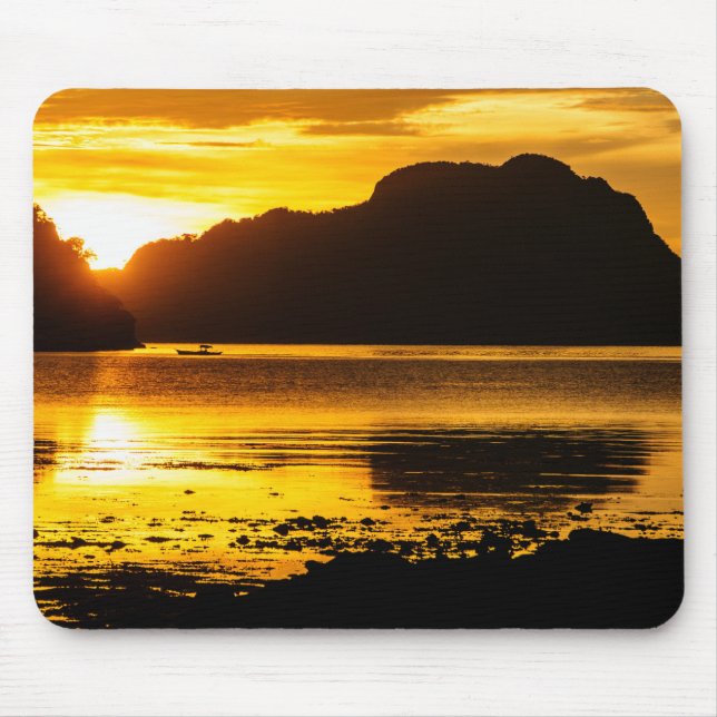Mousepad Pôr do sol dourado sobre a baía (Frente)