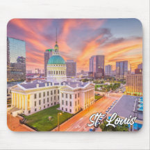 Pôr do sol sobre St. Louis, Missouri, EUA