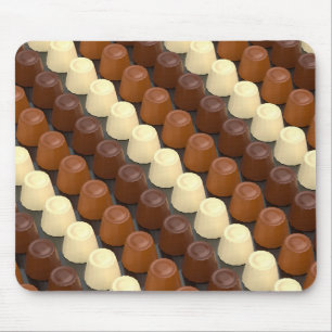Mousepad Pralinas de chocolate de cor escura, branca e láte