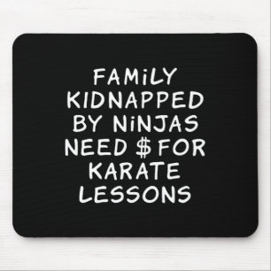 Mousepad Precisa De Dinheiro Para As Lições De Karate Famíl