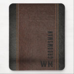 Mousepad Presente de Padrinho de casamento do Brown Faux Le<br><div class="desc">Apresentando nossa elegante e moderna plataforma de mouse da nossa coleção exclusiva. Apresentando um design na moda elegante e elegante com couros escuros e pretos, este mouse pad não só está na moda como também foi construído para durar. Cada mouse pad é personalizado com as iniciais do destinatário em um...</div>