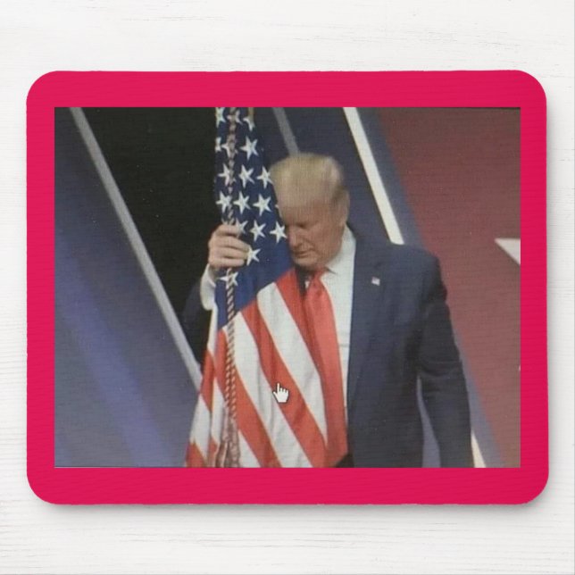 Mousepad Presidente Trump Hugging Bandeira Americana (Frente)