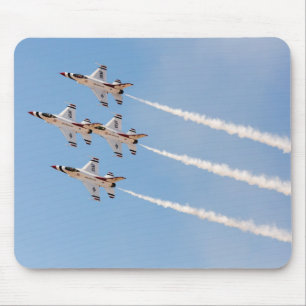 Mousepad Quatro F-16 Thunderbirds voam em formação cerrada