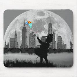 Mousepad Rapariga de Lua Cheia de NOVA IORQUE com pipa azul