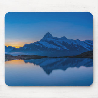 Mousepad Reflexão da Montanha Azul do Nascer do Sol Cênico