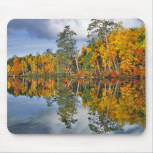 Mousepad Reflexos do lago no outono, Maine