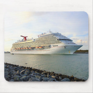 Mousepad Retrato de um navio de cruzeiros de passagem