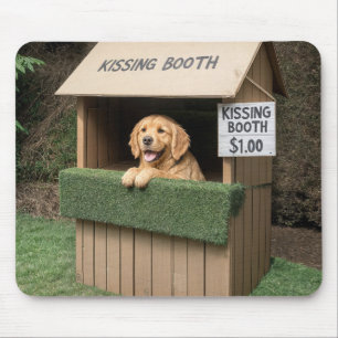 Mousepad Retriever De ouro No Bloco De Beijo