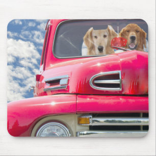 Mousepad Retrievers de ouro em caminhão retroativo