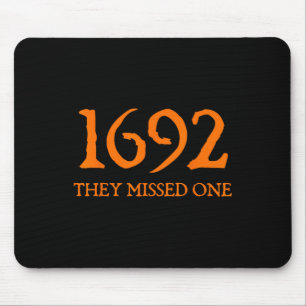 Mousepad Retro 1692 Perderam Um Salem De Bruxa 1692 Hallow