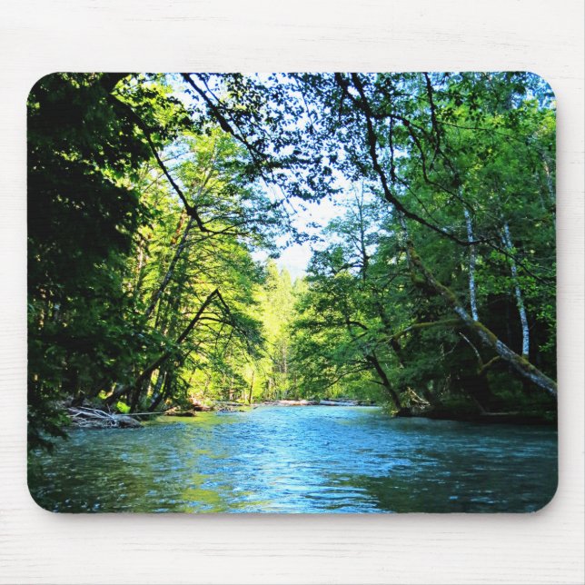 Mousepad Rio Azul Brilhante sob árvores verdes em Washingto (Frente)