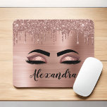 Mousepad Rosa Dourado Glitter Sparkle Eyelashes Monograma<br><div class="desc">Folha de rosa Dourada Folha de Folha Metálica Glitter Brutado Nome Monograma de Metal e Eyelashes Iniciais (Lashes), Extensões Eyelash e Pasta de Mão Rosa Escamoteada. O design faz o doce e perfeito aniversário de 16 anos, casamento, chá de panela, aniversário, chá de fraldas ou presente de festa de solteira...</div>