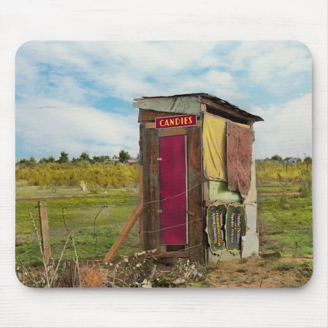 Mousepad Rural - Casa de banheiro externa - Doces grátis 19 (Frente)