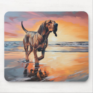 Mousepad Sandy Paws Bloodhound Dog em Beach Sunset