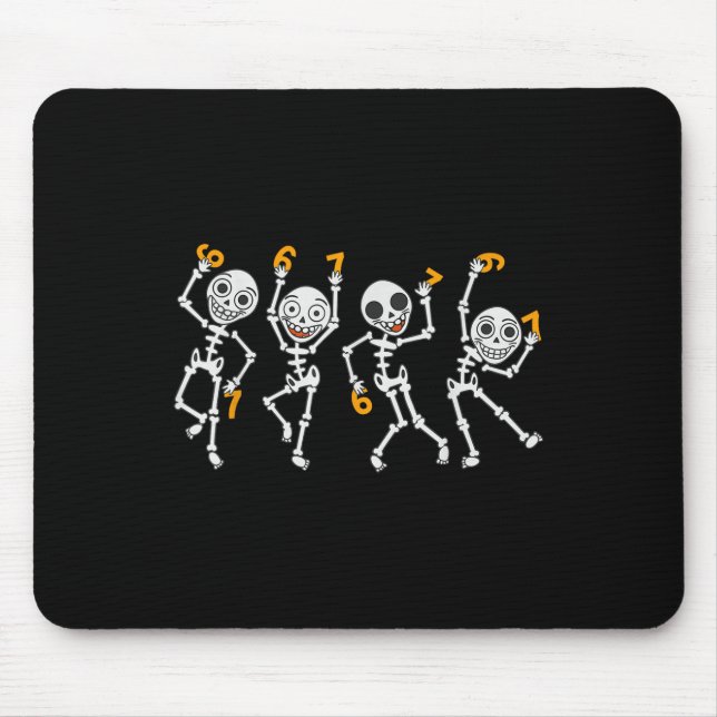 Mousepad Seis Sete 67 Meme Engraçado Dia das Bruxas Esquele (Frente)
