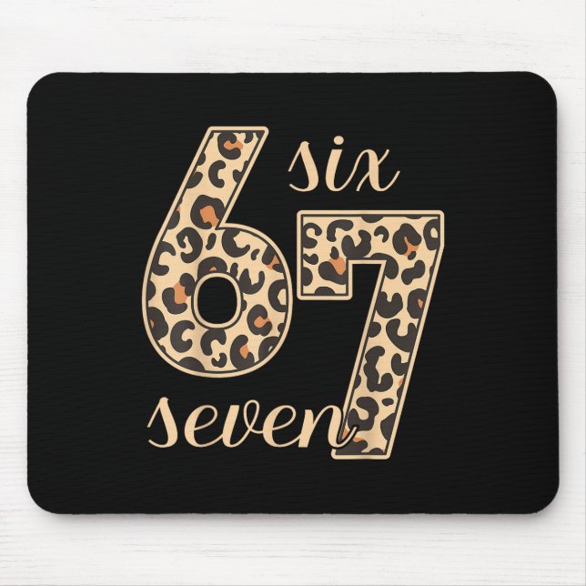 Mousepad Seis Sete Meme 6-7 Número Estampa de Leopardo Gera (Frente)